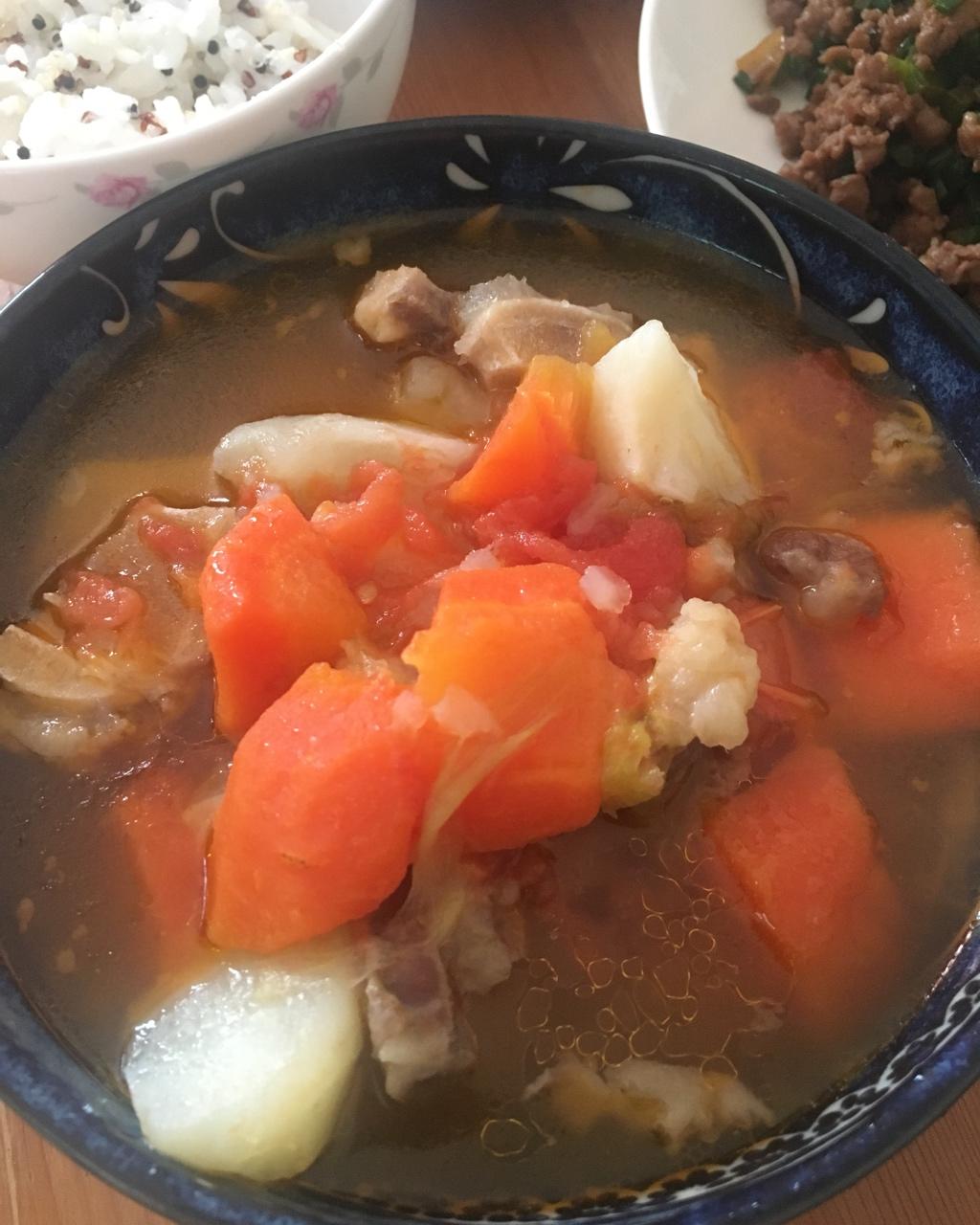 番茄牛尾汤