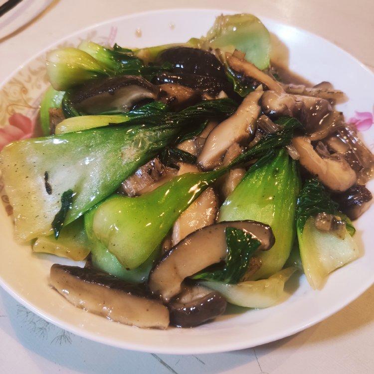 简易版香菇扒油菜