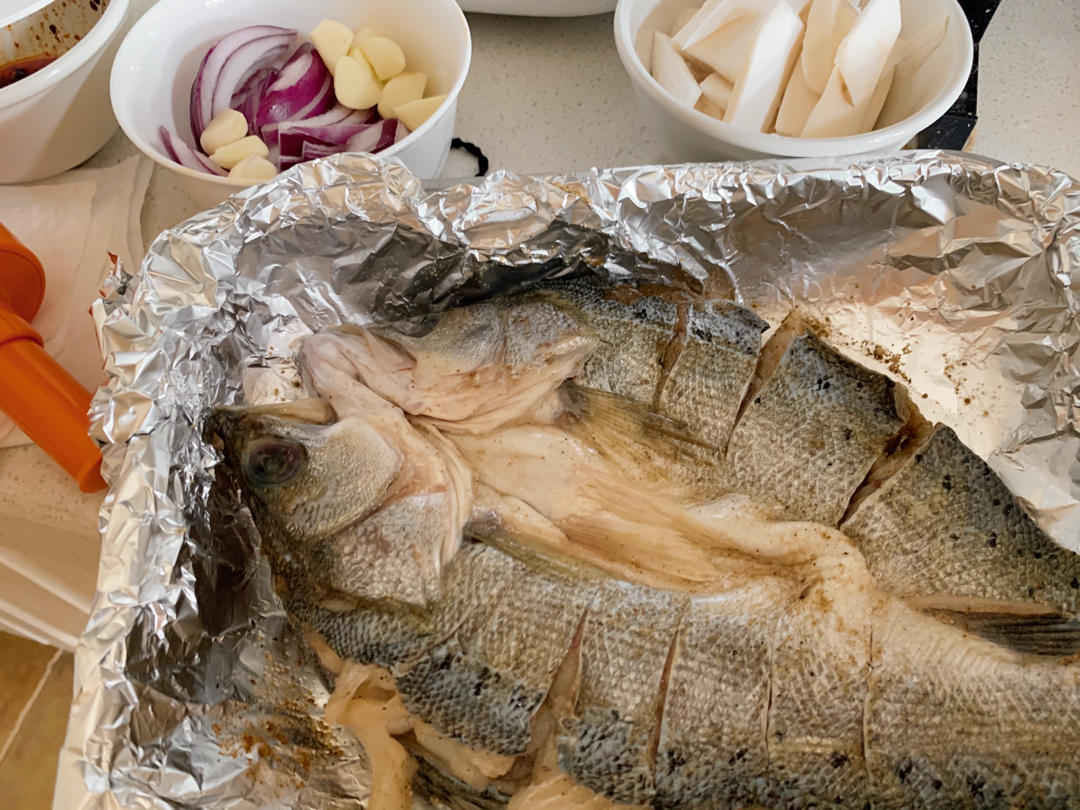 烤鲈鱼