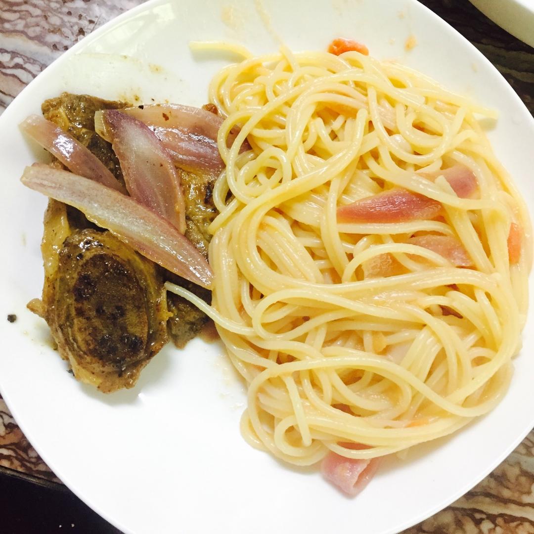 番茄芝士蘑菇意面