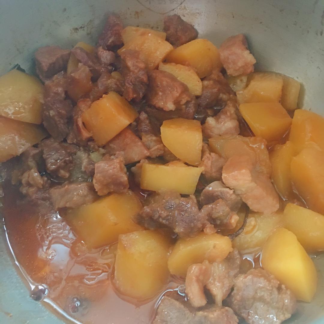 电压力锅焖牛肉土豆胡萝卜（超级简单）