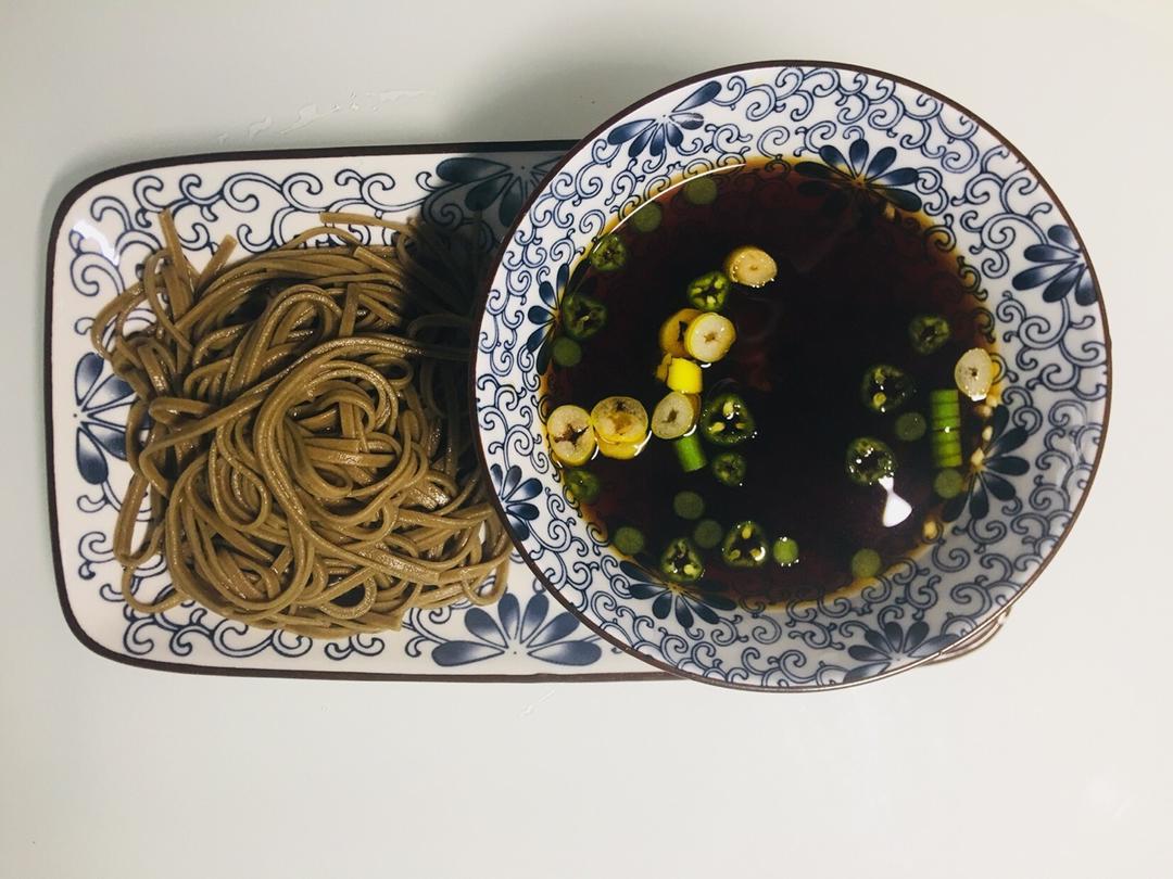 日式荞麦面酱汁