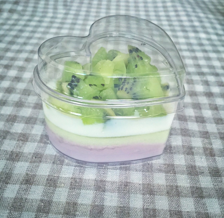 奇异果冷布丁（奶瓶版）