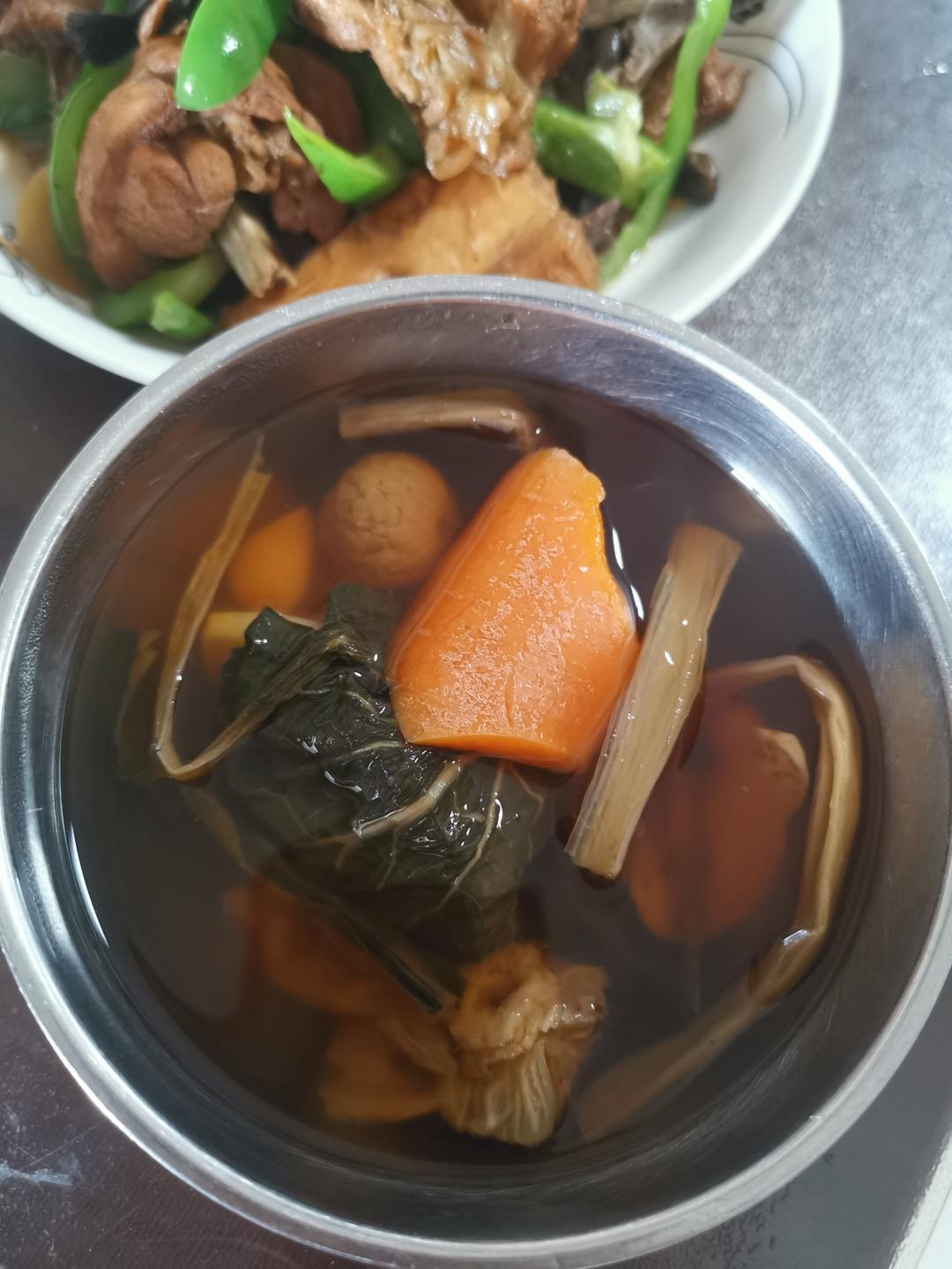 广东老火汤⑦‖秋季润肺止咳老火汤～菜干无花果南北杏煲猪骨