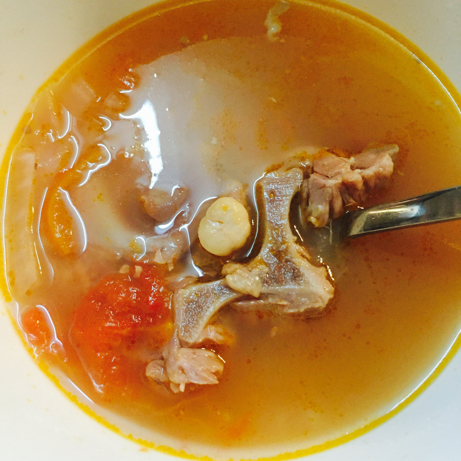 葱香番茄牛骨汤