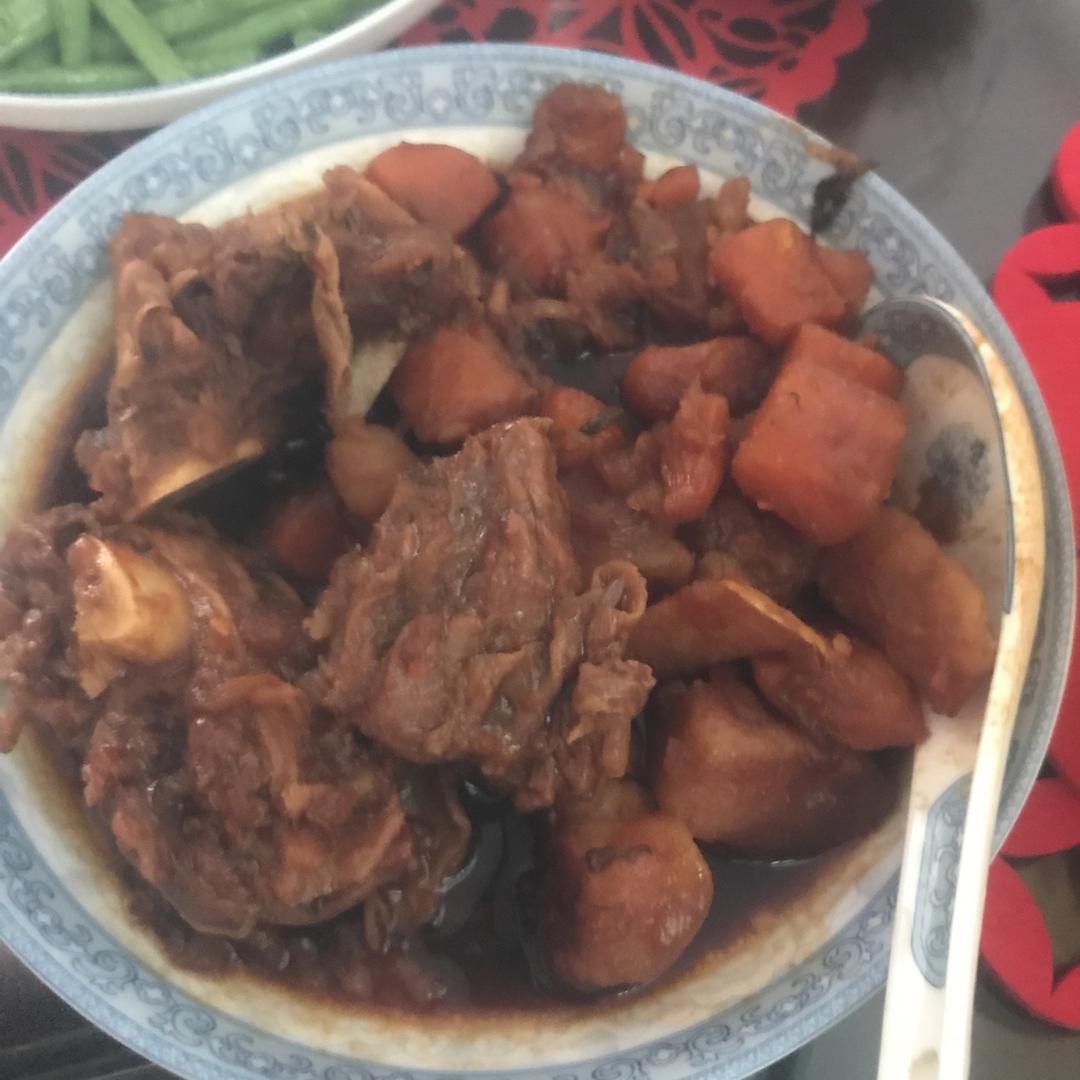 红烧牛肉土豆 （独家秘制）