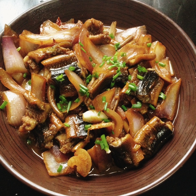 水水的妞妞做的黄鳝炒洋葱