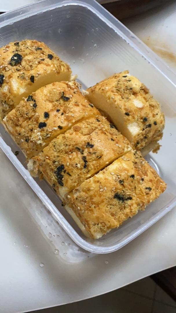 香葱海苔肉松芝麻蛋糕卷