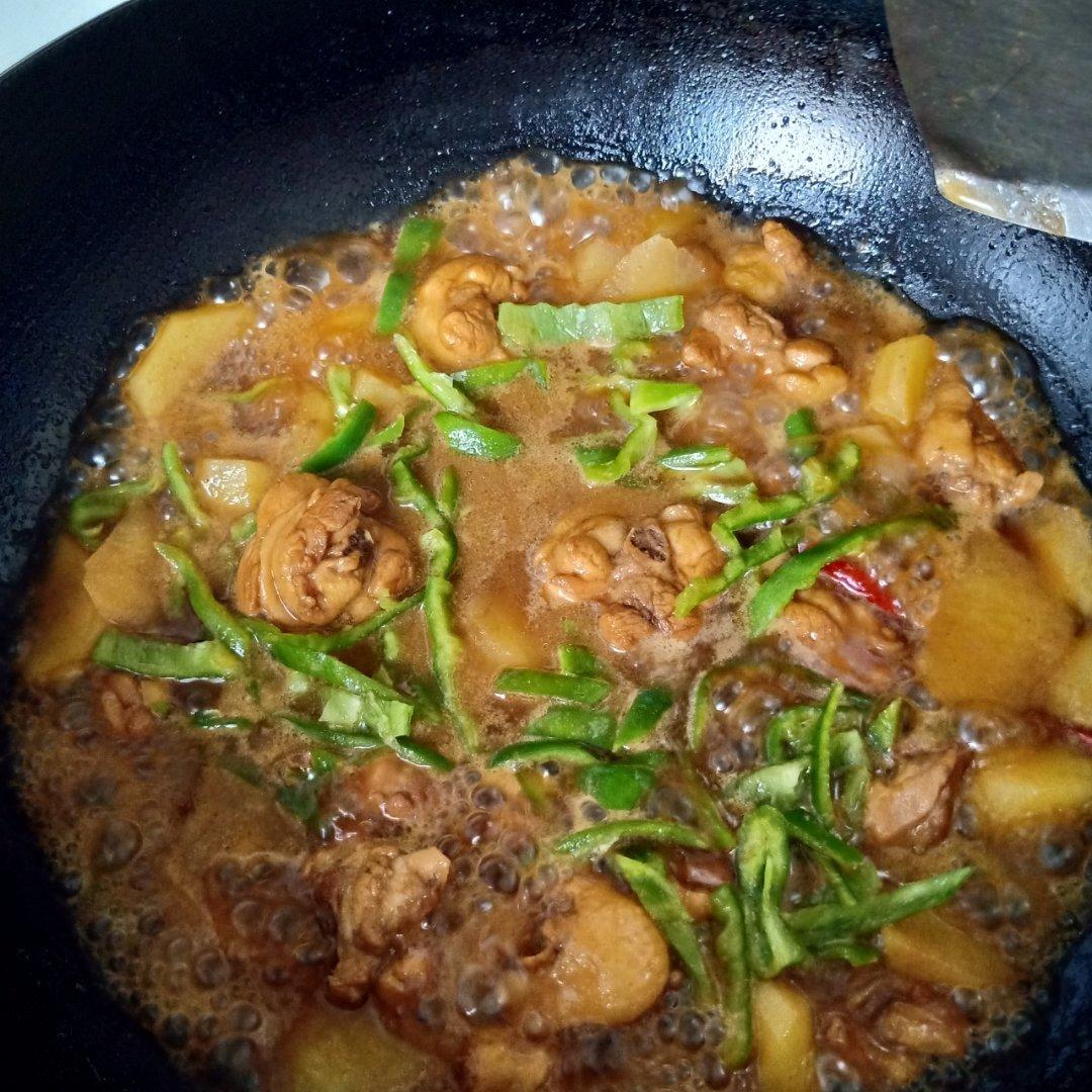 好吃到原地爆炸的黄焖鸡