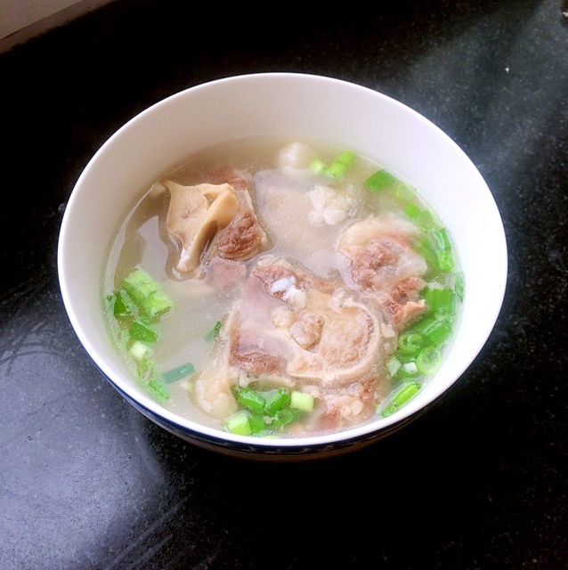 韩式清炖牛尾汤的做法
