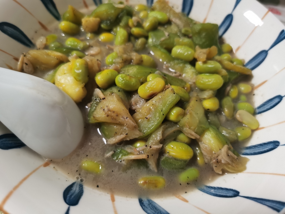 青茄子毛豆汤