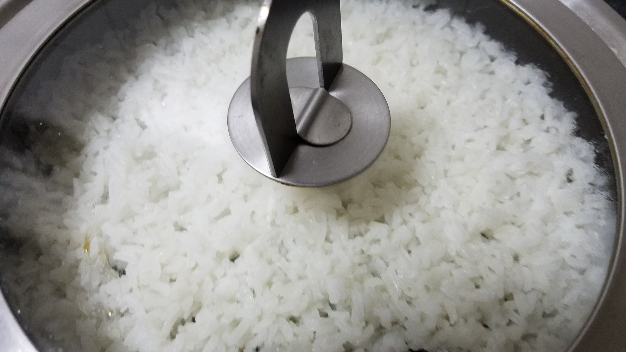 平底锅电磁炉煮大米饭的做法