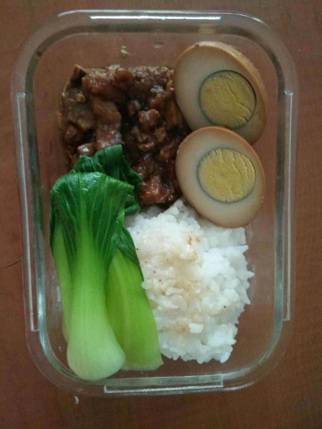 洋葱酥卤肉饭