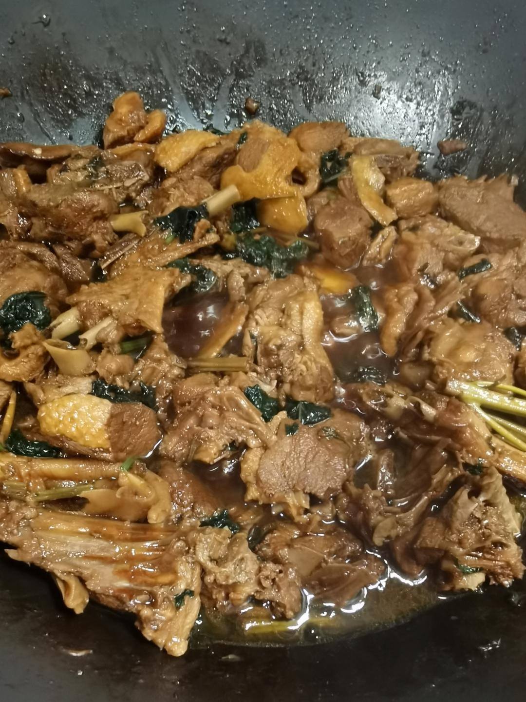 紫苏焖鸭