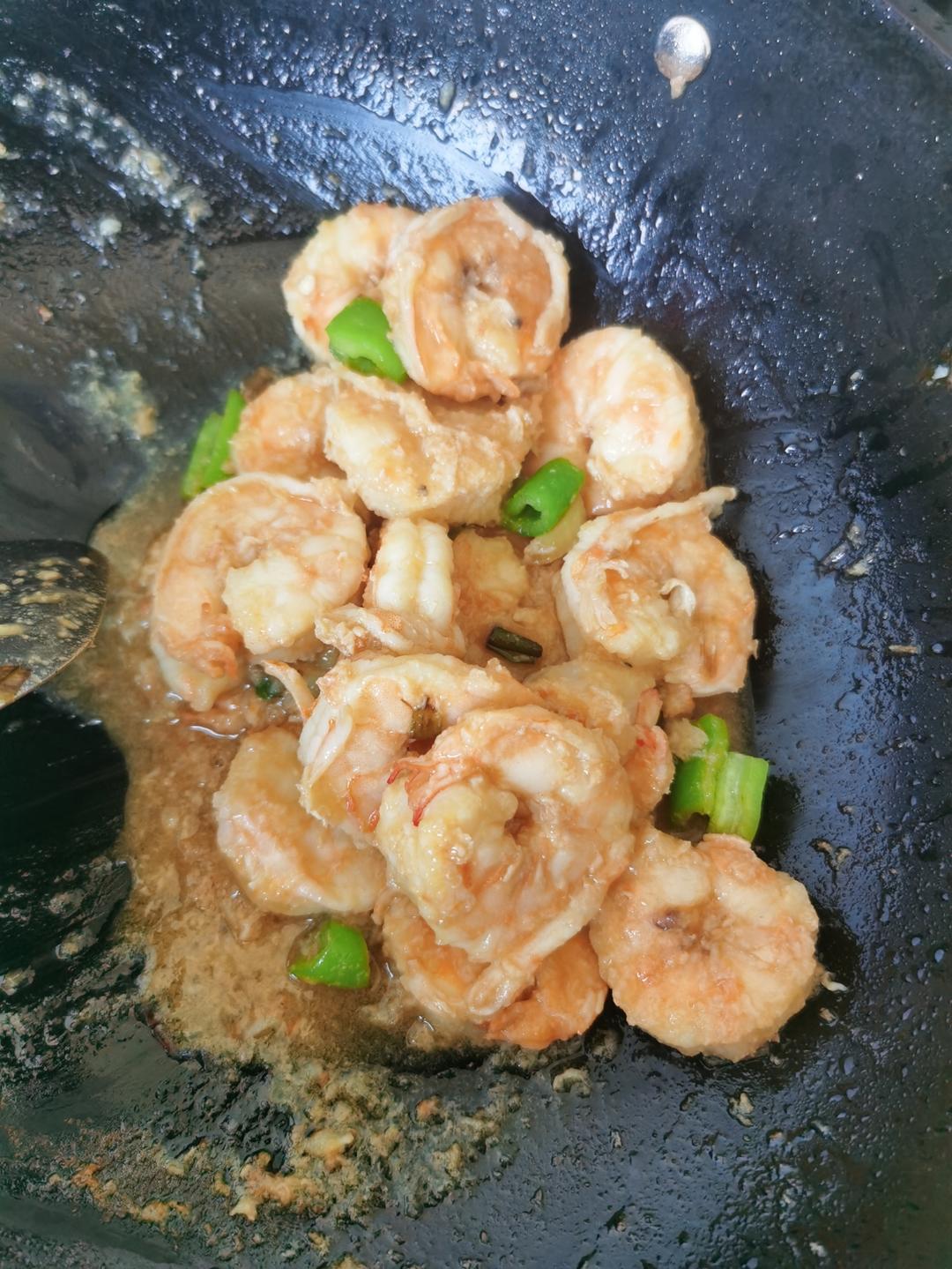 虾仁炒青椒的做法