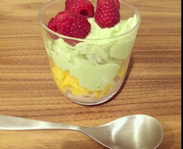 frozen yogurt 酸奶冰淇淋（简单版）的做法