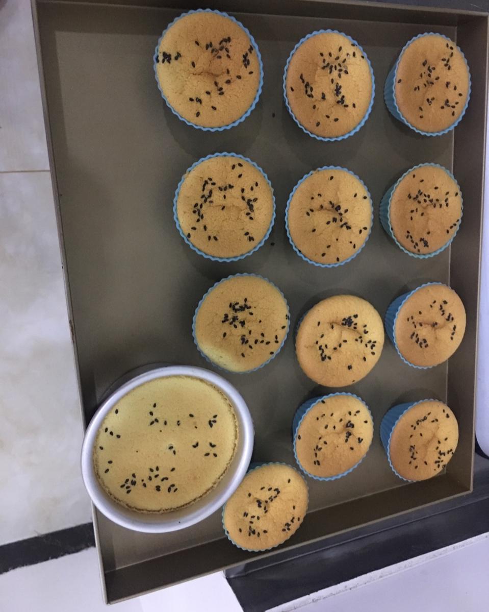 芒果果酱戚风蛋糕