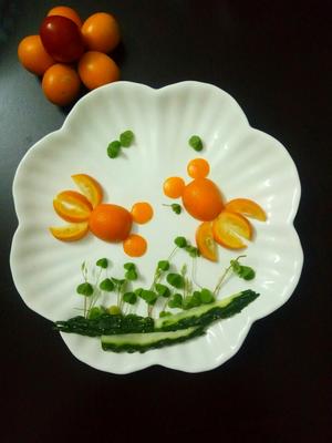 果蔬花式拼盘（小金鱼）的做法 步骤1