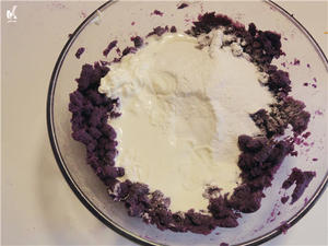 紫薯糯米小饼--超简单烤箱版的做法 步骤4