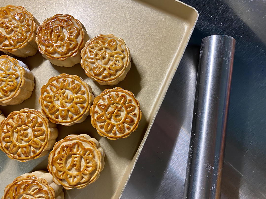 广式豆沙月饼