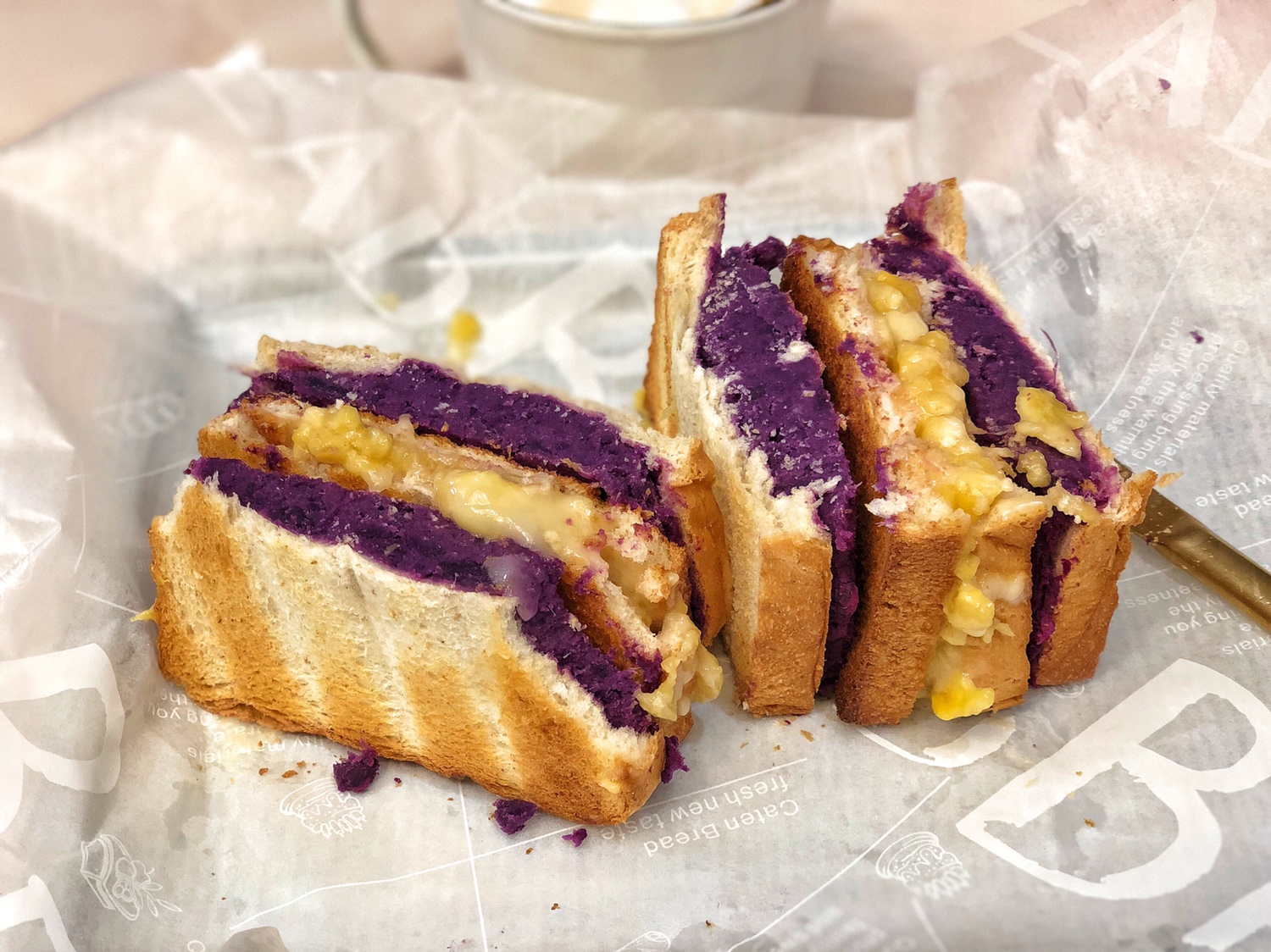 紫薯香蕉爆浆三明治的做法