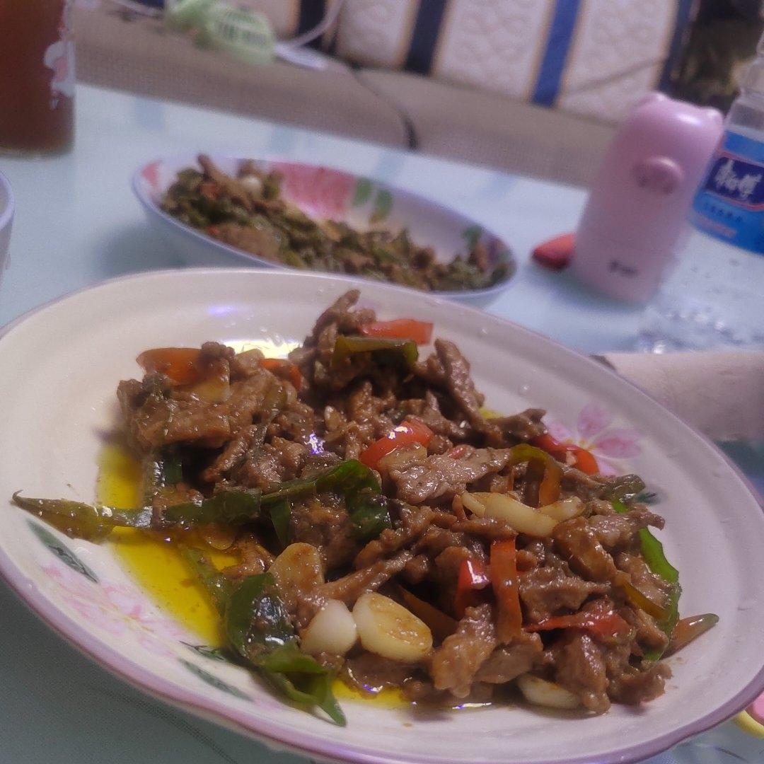 青椒炒肉丝