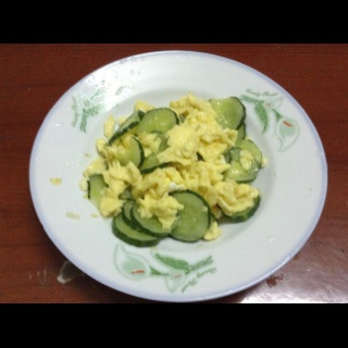 黄瓜炒蛋