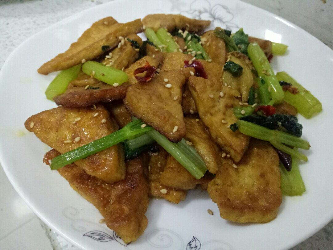 外酥里嫩的煎豆腐