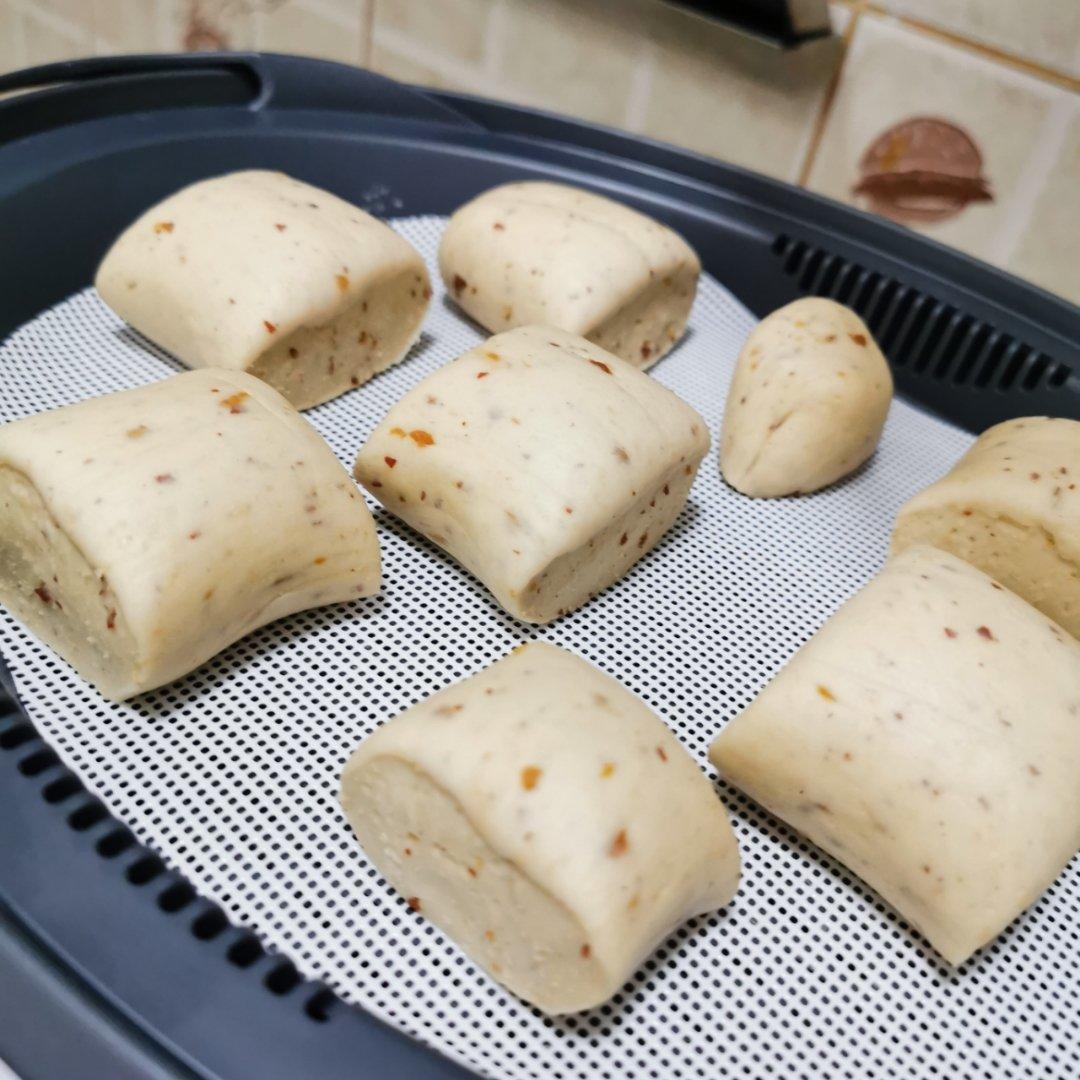 黑芝麻红枣馒头