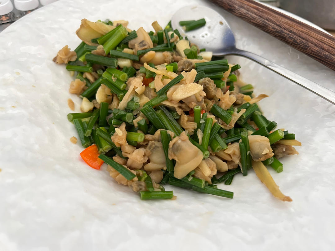 蛤蜊肉炒韭菜