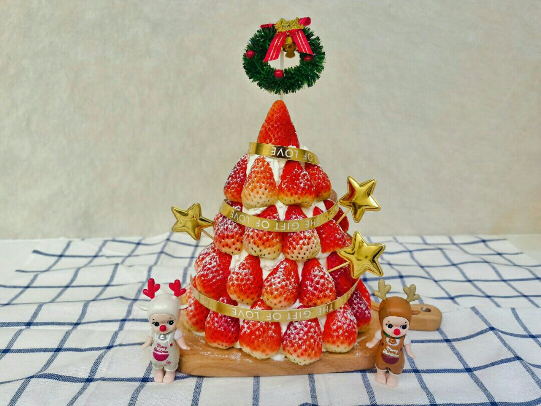圣诞草莓塔-超有圣诞氛围的快手蛋糕
