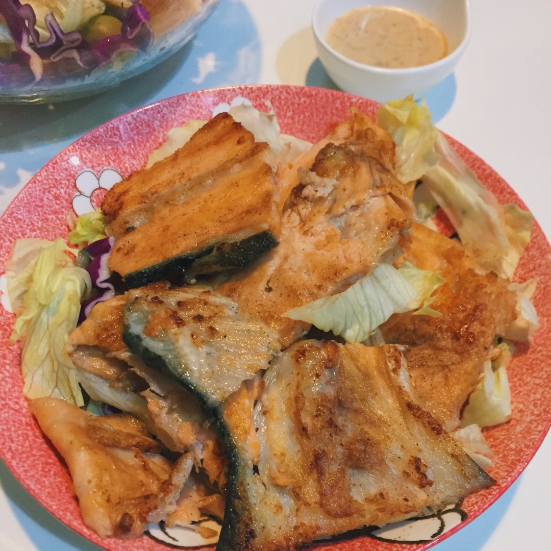 香煎三文鱼骨