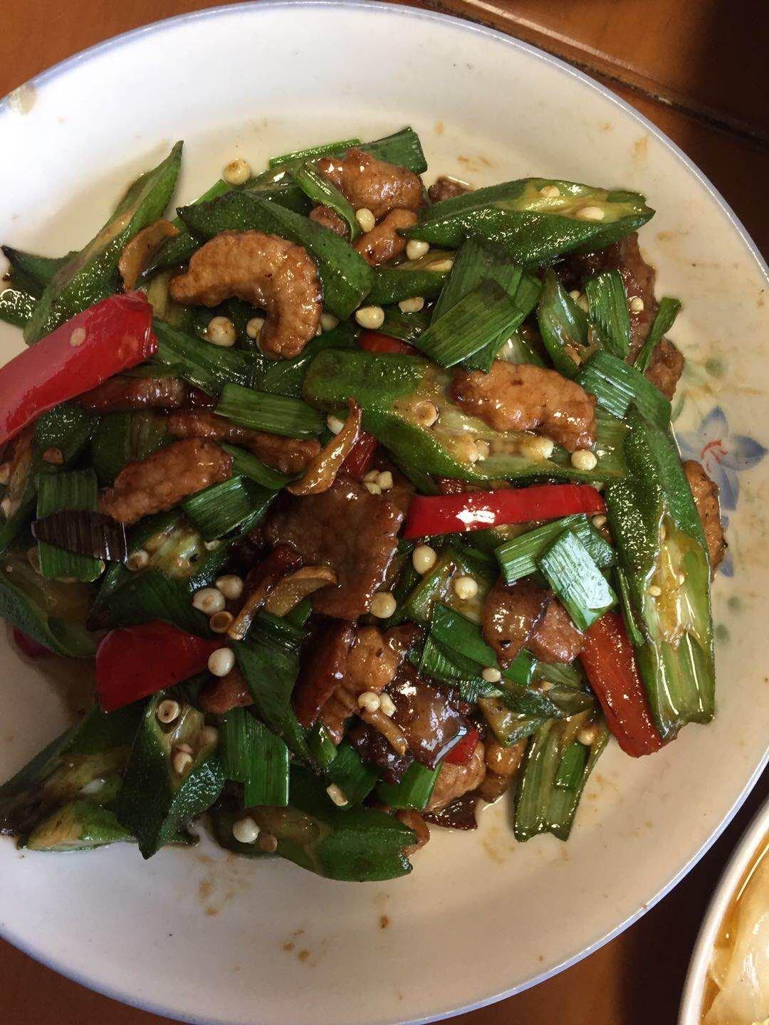 秋葵炒肉