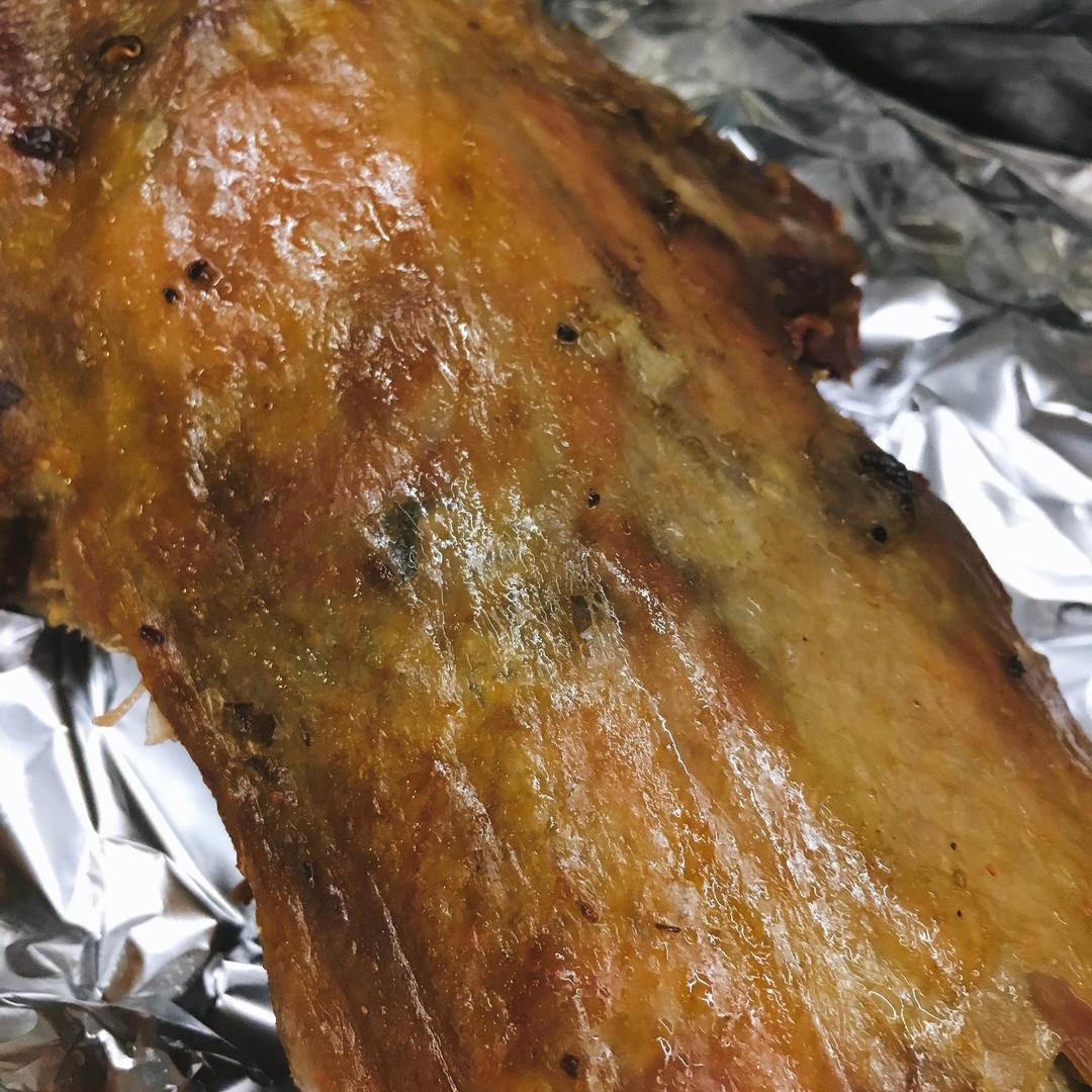 骨酥肉烂易操作的樟茶熏鸭