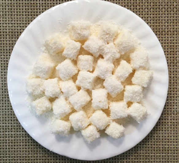 完胜85度C牛奶椰丝小方