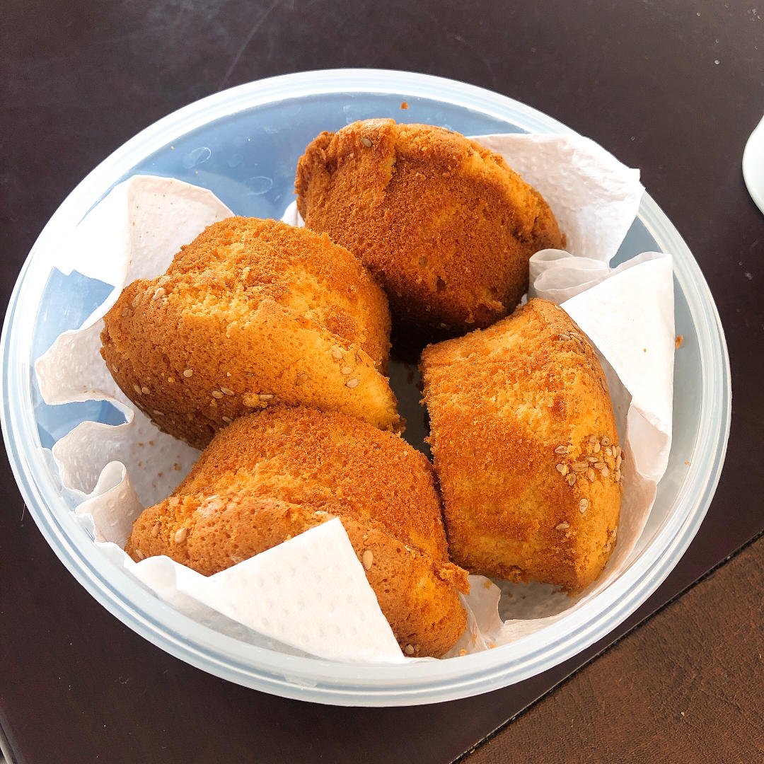 非常简单的老式蜂蜜蛋糕