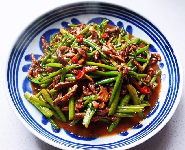 野芹菜炒牛肉（鲜嫩）