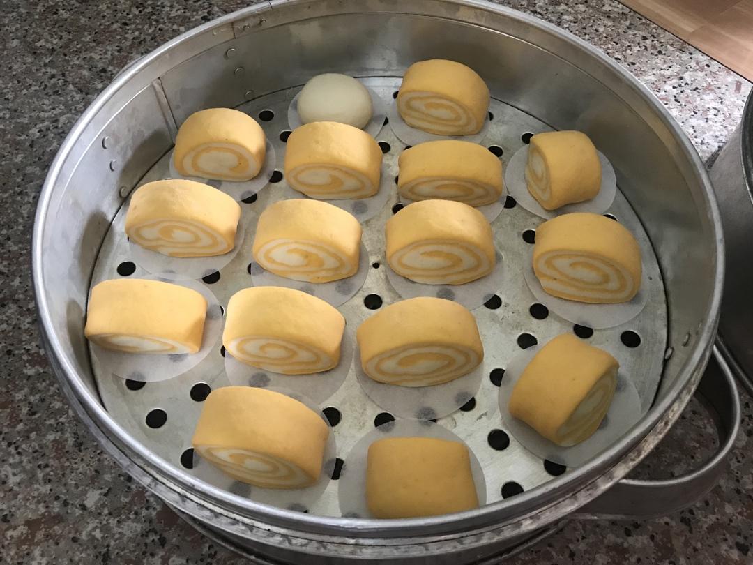 胡萝卜奶香馒头