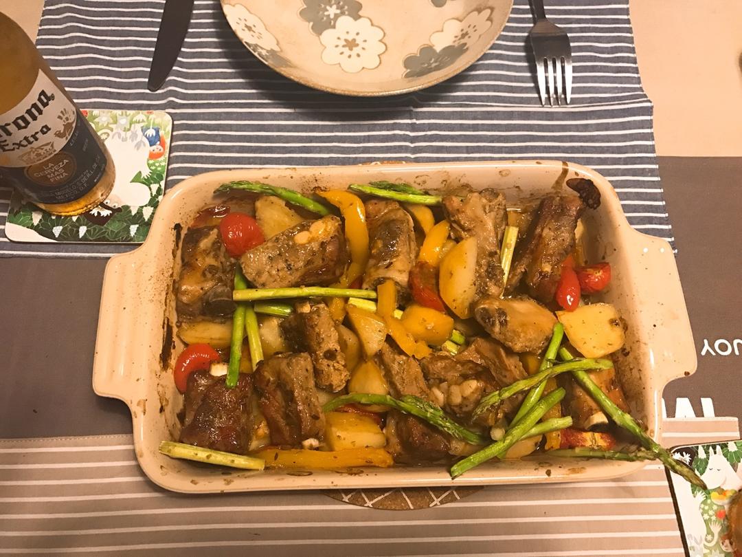 黑椒风味烤排骨
