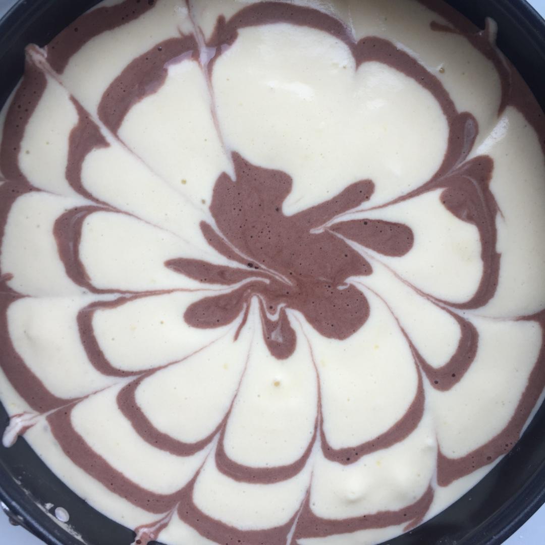 双色拉花戚风蛋糕