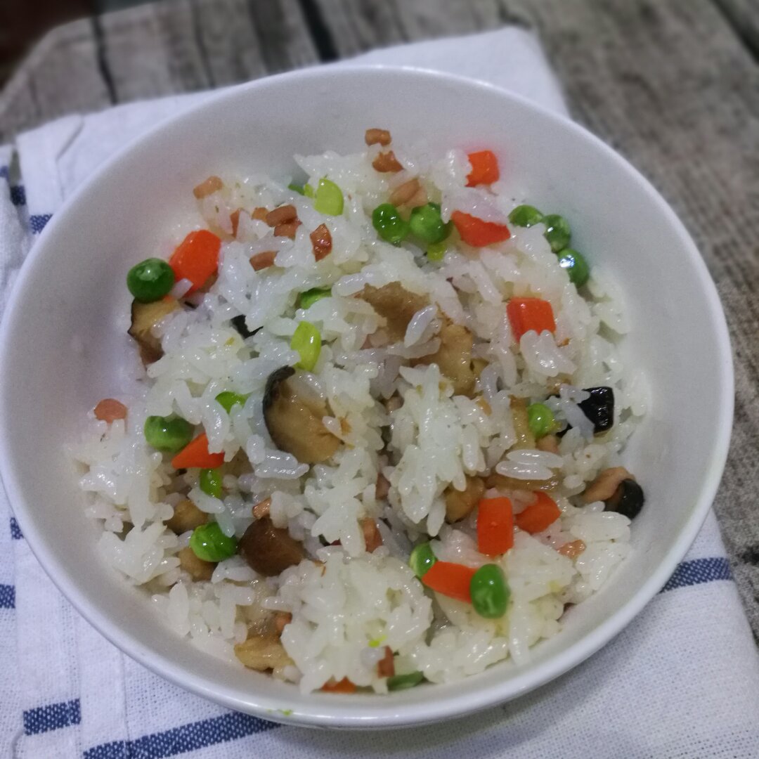 豌豆咸肉糯米饭