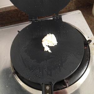 香脆烤锅巴（蛋卷模版）的做法 步骤3