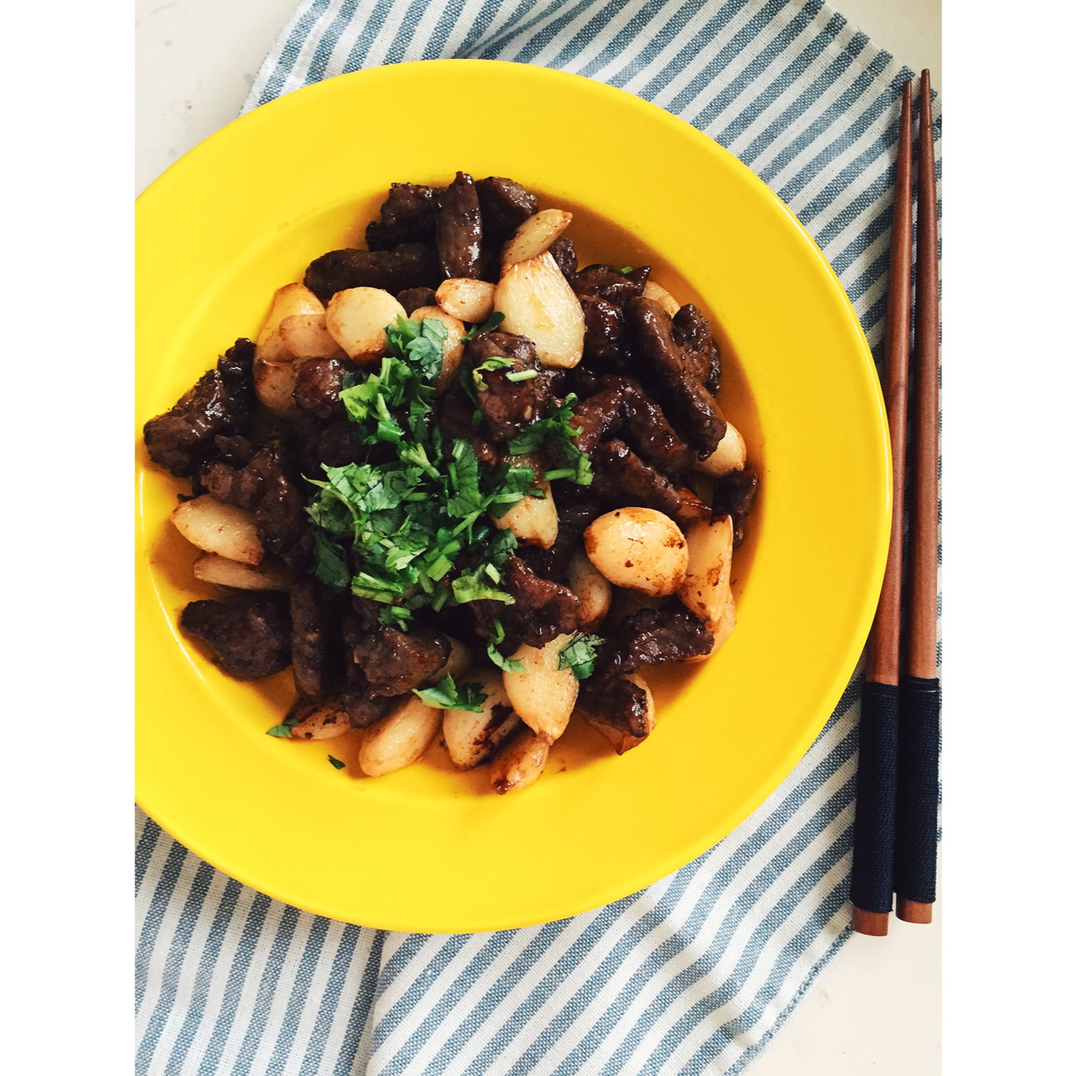 黑蒜子牛肉粒