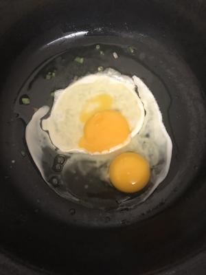 蛋炒米粉的做法 步骤4