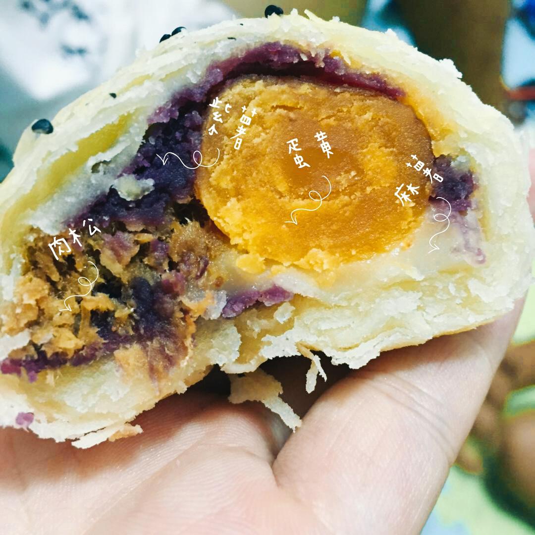 ㊙️网红麻薯肉松蛋黄酥🔥，好吃到爆‼️