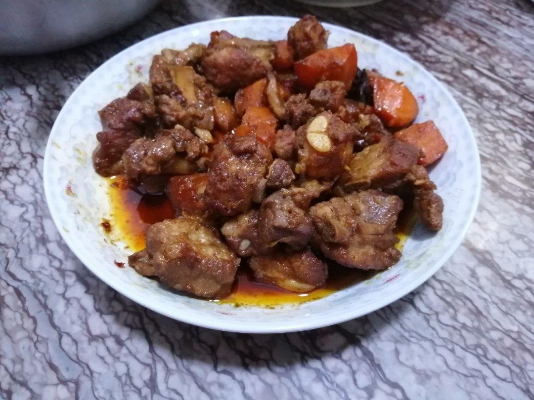 胡萝卜土豆炖排骨