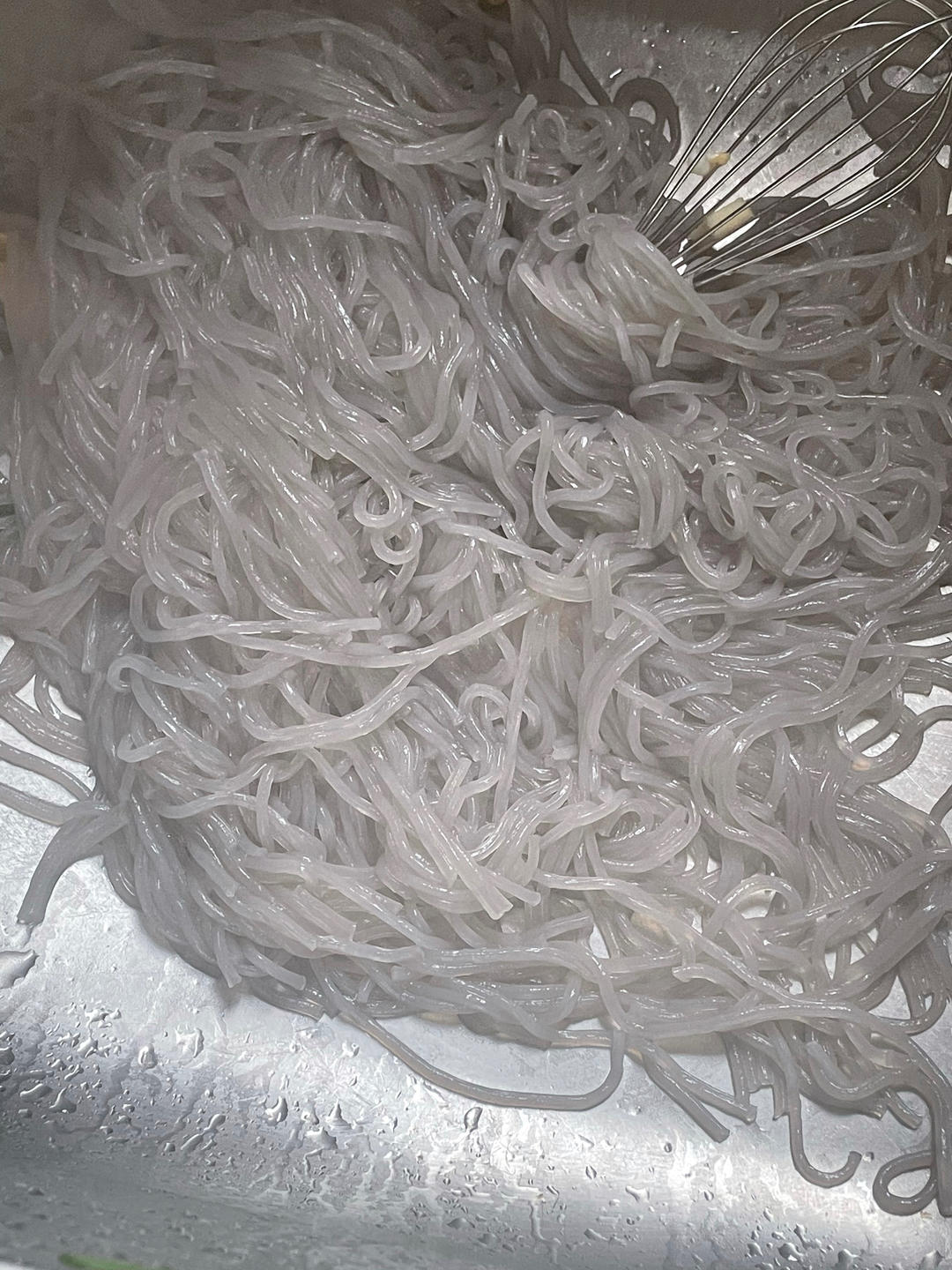 豆芽粉丝炒鸡蛋