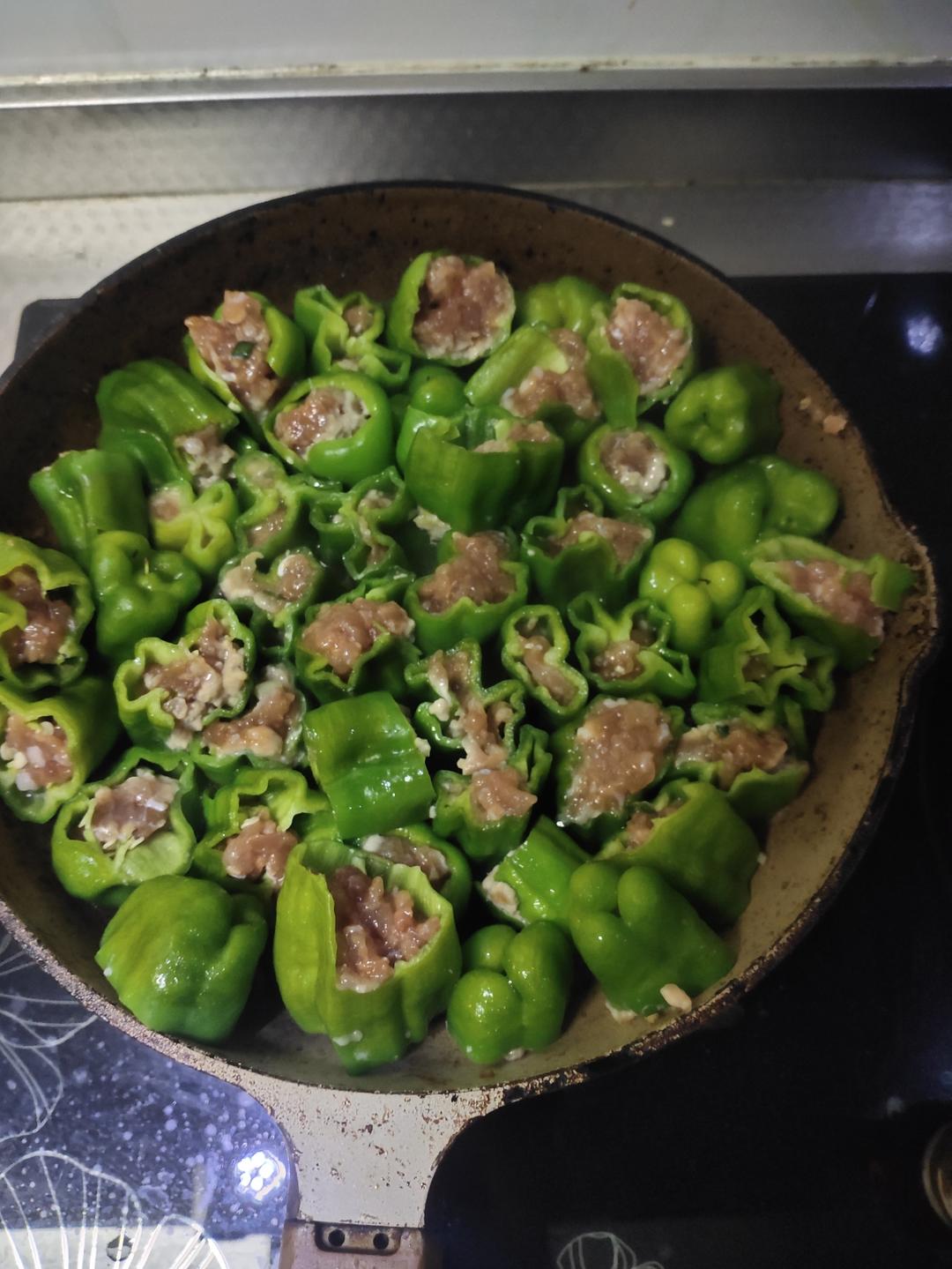 下饭神器青椒酿肉！