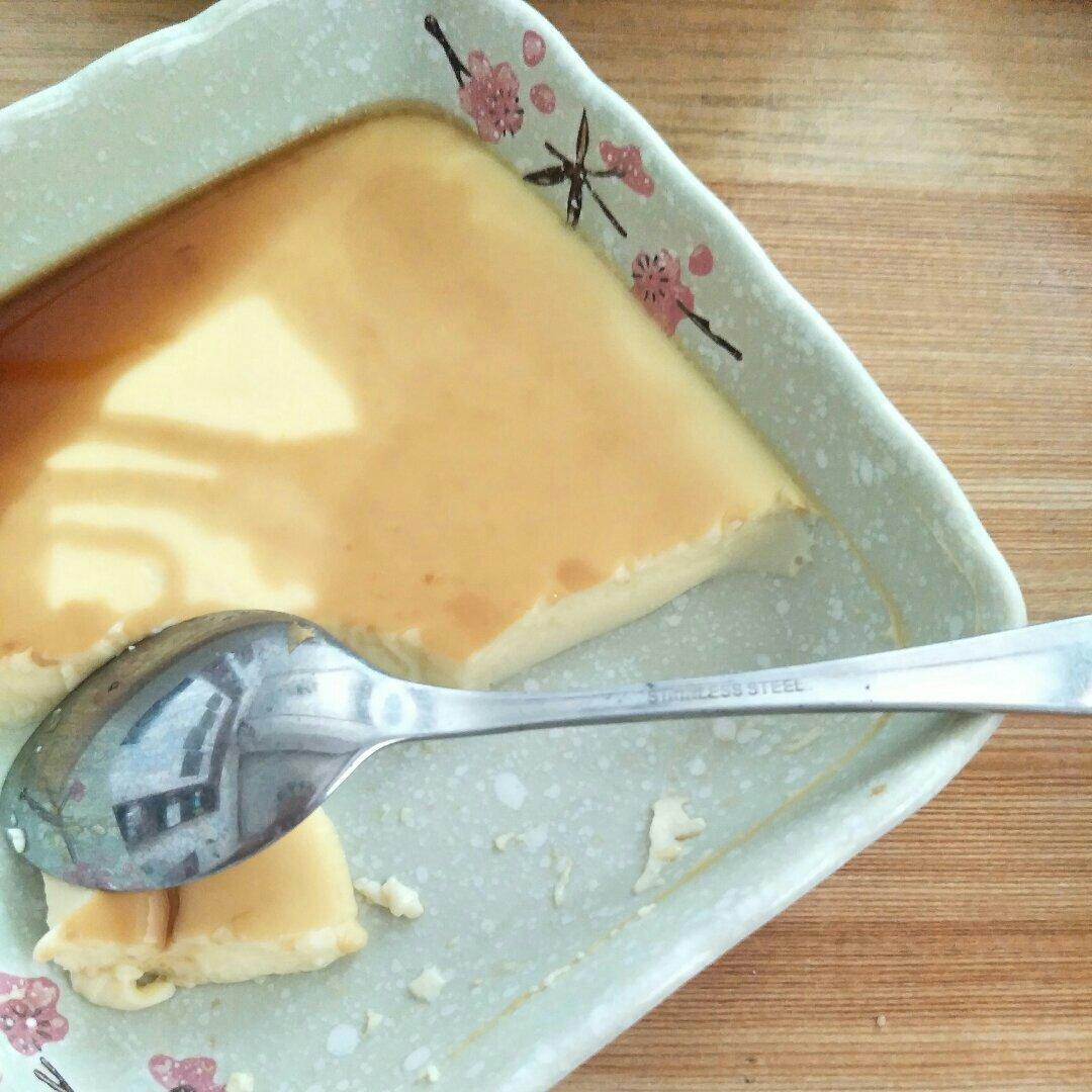 平滑如镜的蛋羹