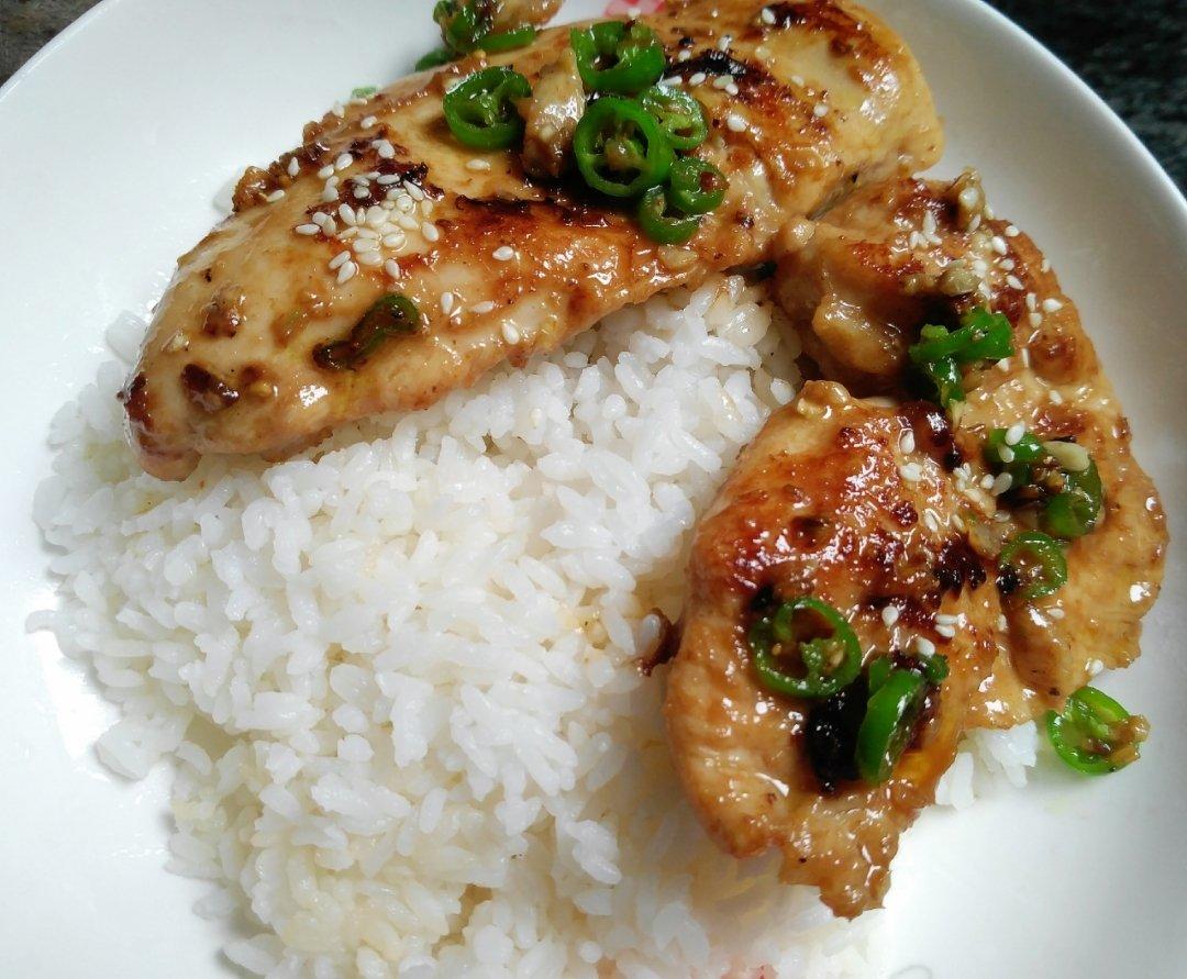 【嫩煎鸡胸肉】